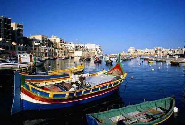 Contemporary, Luxury Apartment With Valletta And Harbour Views 슬리에마 외부 사진