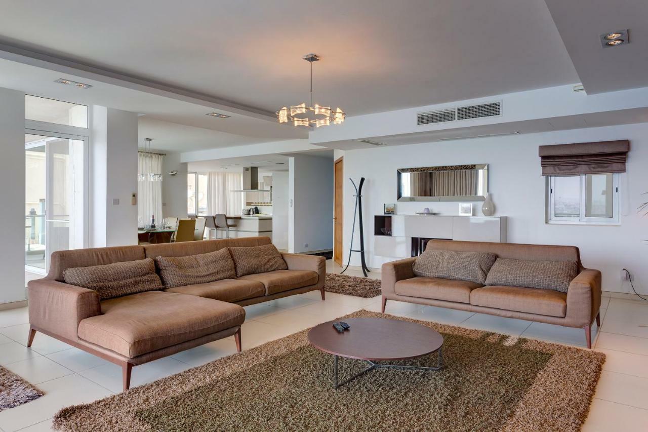 Contemporary, Luxury Apartment With Valletta And Harbour Views 슬리에마 외부 사진