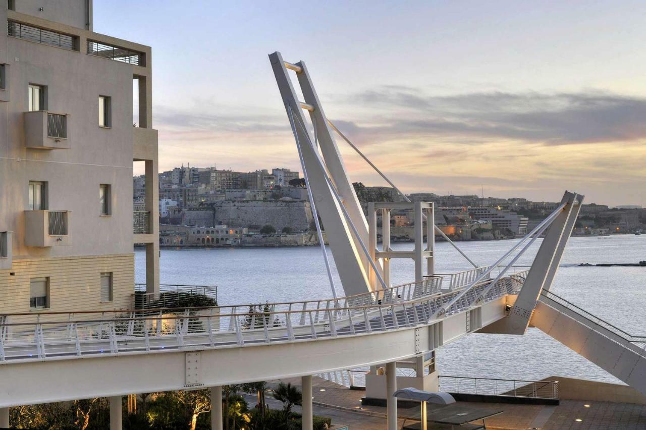 Contemporary, Luxury Apartment With Valletta And Harbour Views 슬리에마 외부 사진