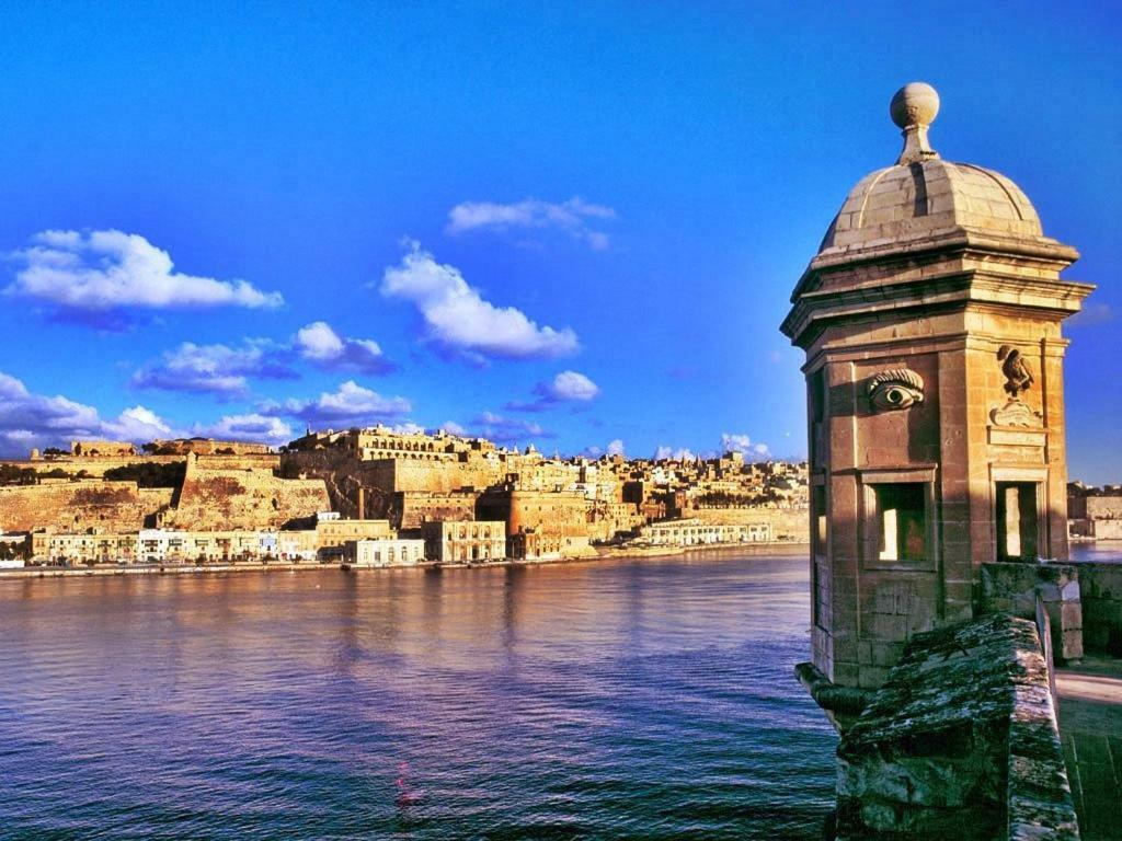 Contemporary, Luxury Apartment With Valletta And Harbour Views 슬리에마 외부 사진