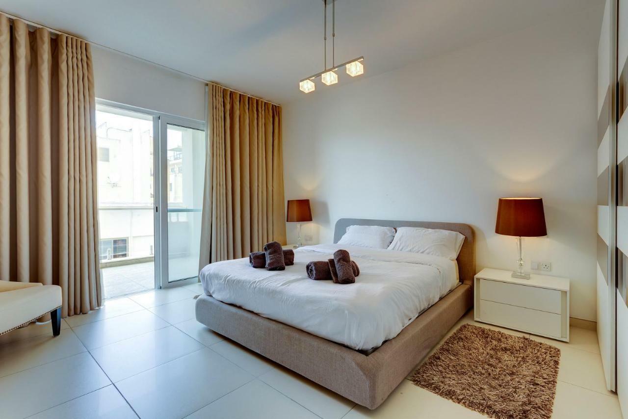 Contemporary, Luxury Apartment With Valletta And Harbour Views 슬리에마 외부 사진